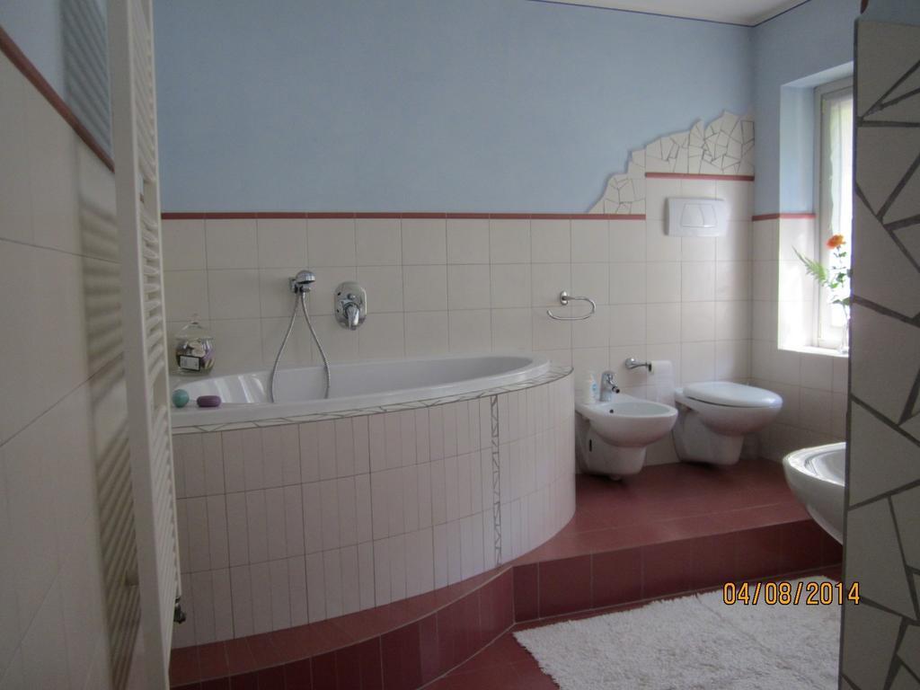 Casetta Delle Rose Biella Phòng bức ảnh